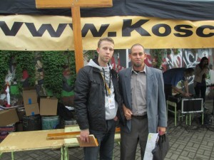 Servicio Evangélico al aire libre en el centro de Varsovia