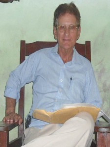 Prof. Amador Blanco Hernández. Radicado en Caibarién, Villa Clara. Excluido en 1982 de la Universsidad Central de las Villas. Puede establecerse comunicación con él a su móvil +5358333660 . Participa actualmente desde las redes sociales en Cuba con su blog: ALAS DE LIBERTAD, y su cuenta twitter @amadordlibertad